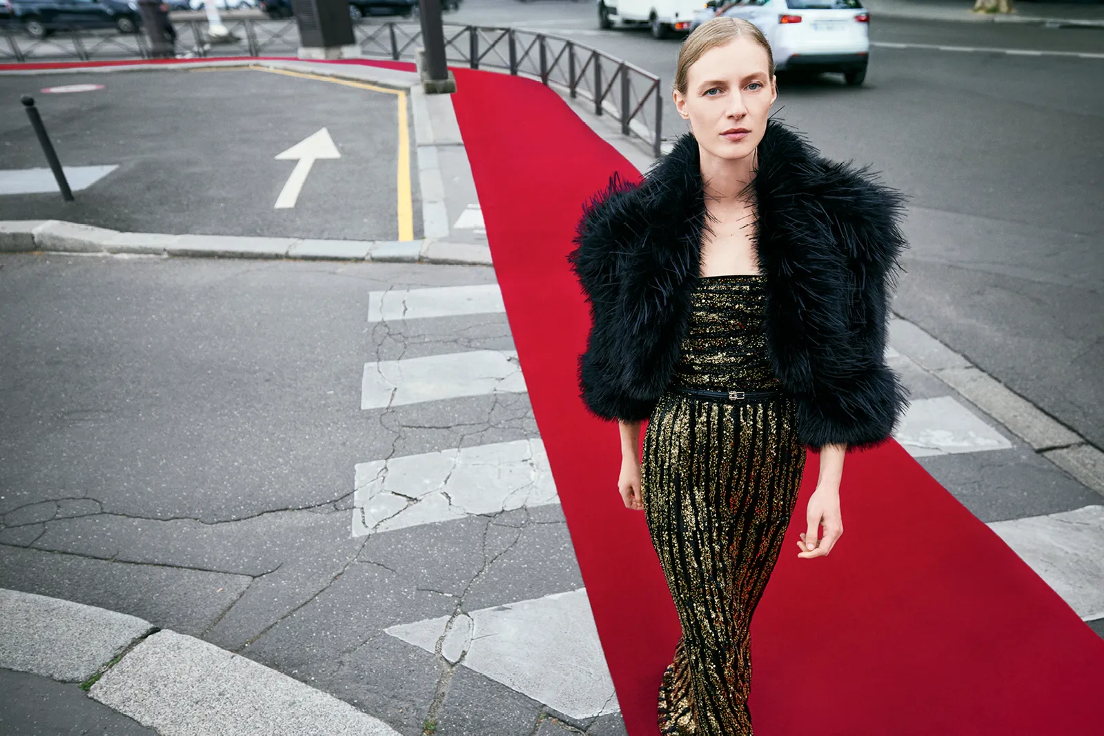 2024-ELIESAAB-Guest-Designer-PR-Campaign-Landscape-Image-3x2-sRGB-72ppi-03